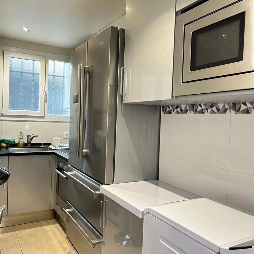Superb Modern Near Gare De Lyon Bercy F4 Apartment Paris